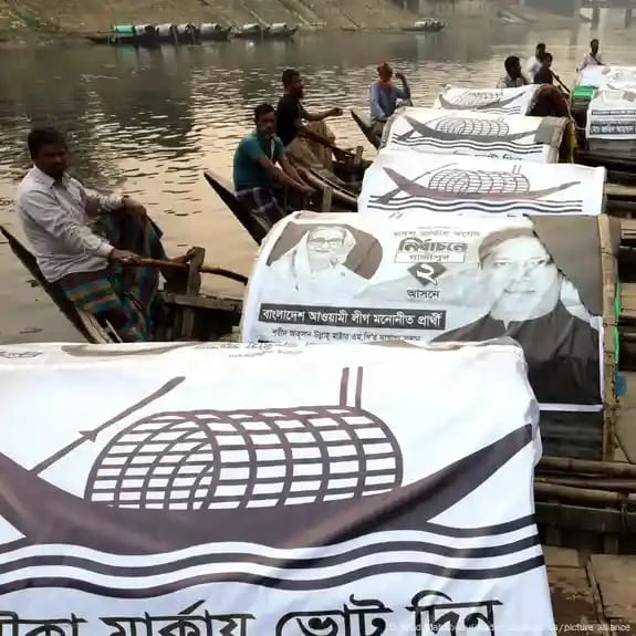 ঢাকাসহ বি‌ভিন্ন জেলায় আওয়ামী লী‌গের কর্মকা‌ণ্ডে অন্তর্বর্তী সরকারের উদ্বেগ বাড়াচ্ছে? 
